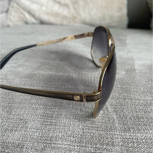 CHRISTIAN DIOR gradient aviator sunnies - Picture 4 of 12